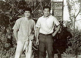 ジークンドー創始者ブルース・リーと若き日のテッド・ウォン師父